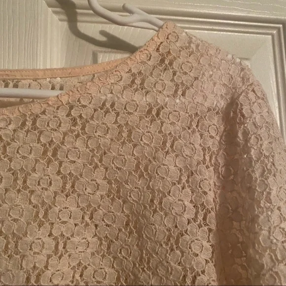 Divided H&M lace top - Picture 2 of 3